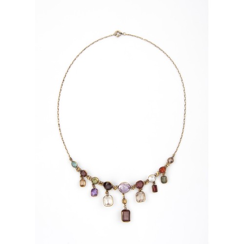 469 - A GEMSTONE NECKLACE, 15 CARATS