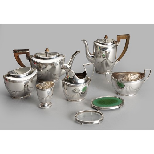 683 - A DUTCH SILVER TEA SERVICE, As BONEBAKKER AND ZOON