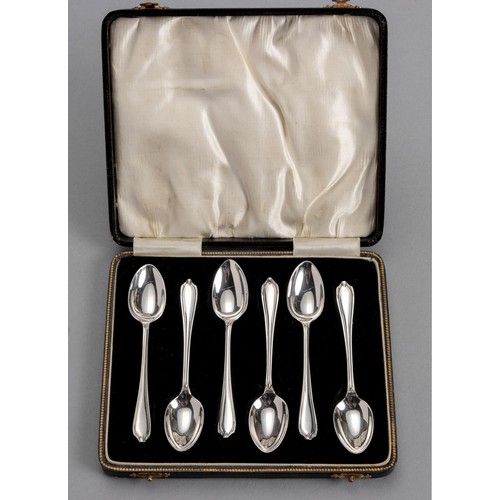 82 - A CASED SET OF SIX GEORGE V SILVER TEASPOONS, JAMES DEAKIN AND SONS, SHEFFIELD, 1932