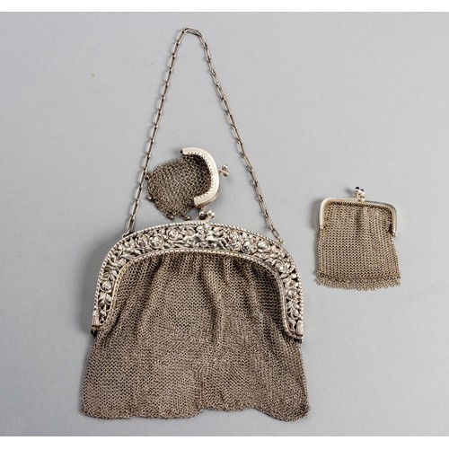 697 - A SILVER CHAINMAIL BAG AND PURSE, IMPRESSED .800