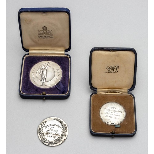 656 - A GEORGE V SILVER MEDALLION, FATTORINI AND SONS LTD, BIRMINGHAM, 1931