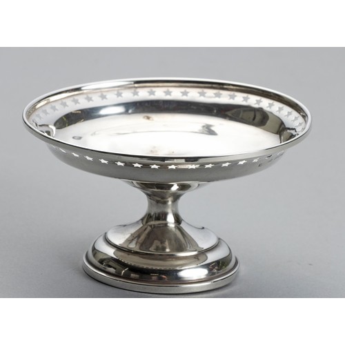 81 - A GEORGE V SILVER PEDESTAL DISH, ANGORA SILVER PLATE CO LTD, BIRMINGHAM, 1931