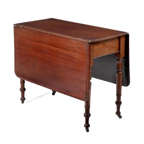 782 - A VICTORIAN MAHOGANY PEMBROKE TABLE