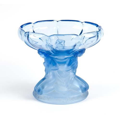 850 - AN ART DECO-STYLE BLUE GLASS TAZZA