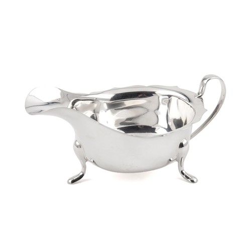 917 - A SILVER SAUCE BOAT, VINER'S LTD, SHEFFIELD, 1938