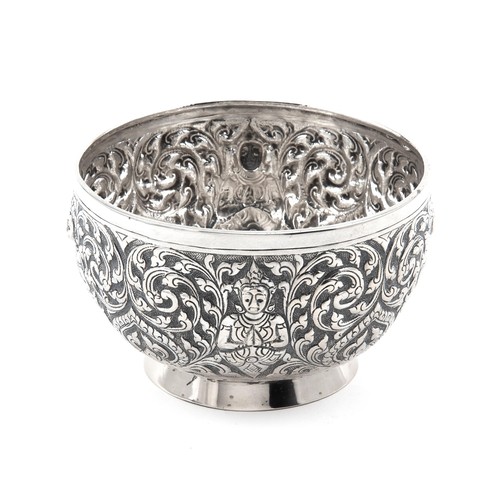 941 - A PERSIAN SILVER BOWL