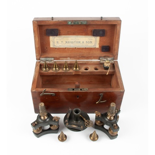 200 - A DRAWING INSTRUMENT, E.T. NEWTON & SONS, LONDON