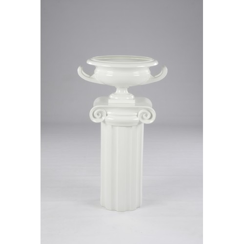 867 - A WHITE CERAMIC ITALIAN CENTREPIECE ON PEDESTAL