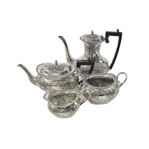 913 - A VICTORIAN FOUR PIECE SILVER TEA SERVICE, WILLIAM HUTTON AND SON, LONDON, 1897