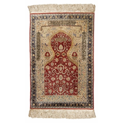 163 - A SILK HEREKE