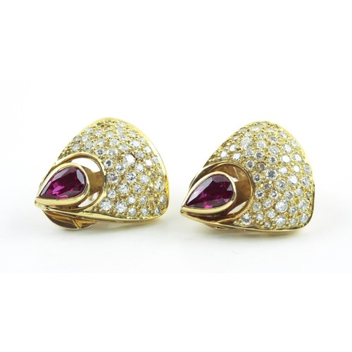 1243 - A RUBY AND DIAMOND SUITE OF JEWELLERY