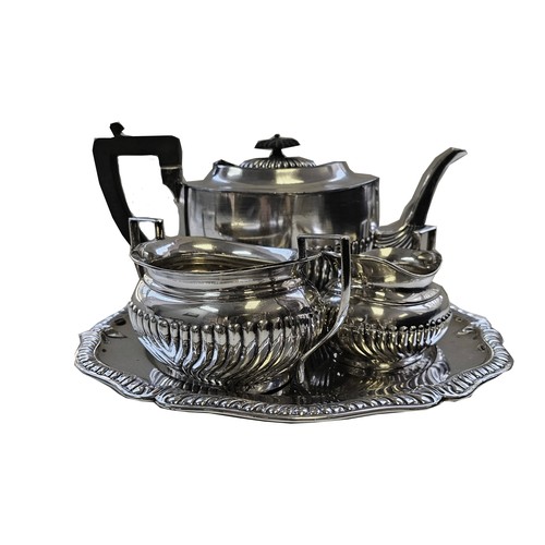 AN ELECTROPLATE TEA SET, LONDON, 20TH CENTURY