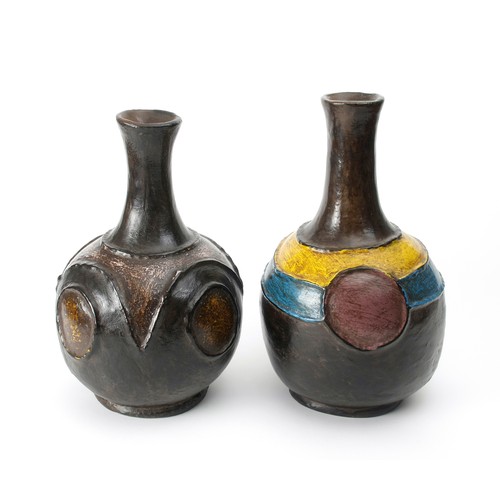 393 - TWO MANGBETU POTS, DRC