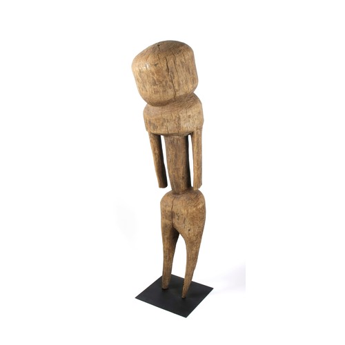 415 - A MOBA FIGURE, TOGO