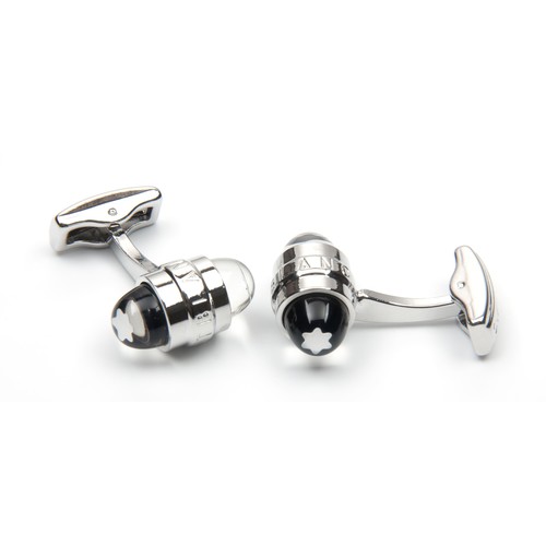 68 - A PAIR OF MONTBLANC SNOWCAP SIDE STAR CUFFLINKS