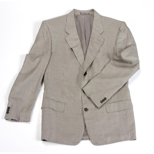 669 - A MENS VINTAGE GUCCI BLAZER