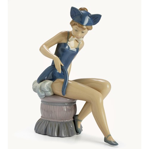 801 - A LLADRO FIGURE OF A BALLERINA IN A CAT COSTUME