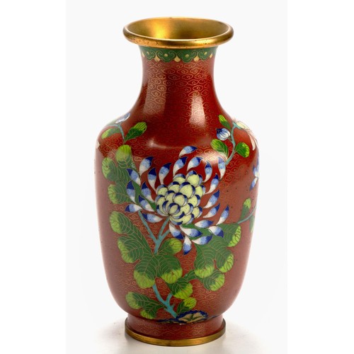 712 - A CHINESE CLOISONNE VASE