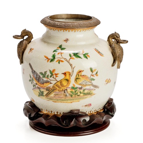 722 - A CHINESE VASE