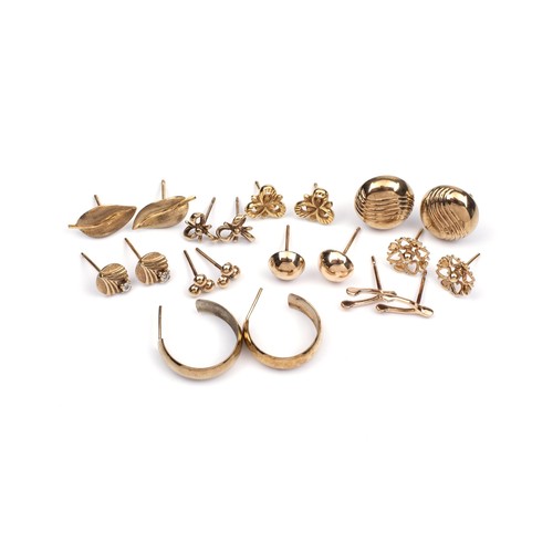 1316 - A MISCELLANEOUS COLLECTION OF GOLD EARRINGS