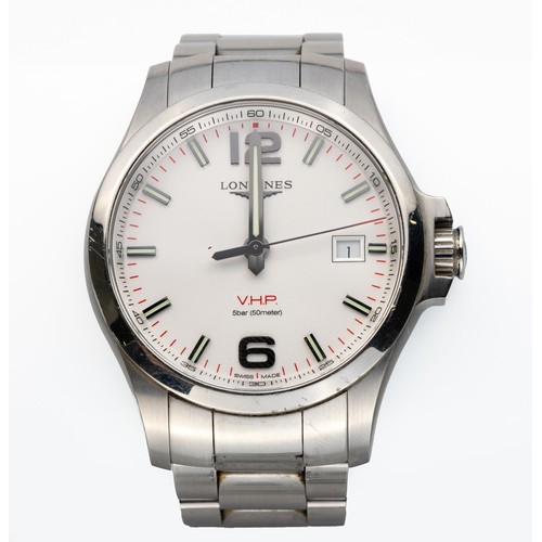 1131 - A GENTLEMAN'S STAINLESS STEEL WRISTWATCH, LONGINES CONQUEST VHP