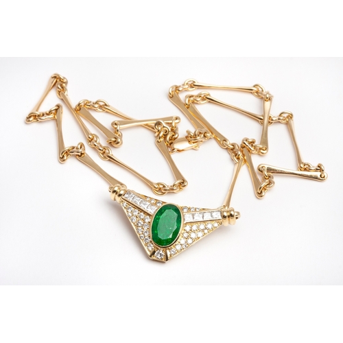 916 - AN EMERALD AND DIAMOND PENDANT