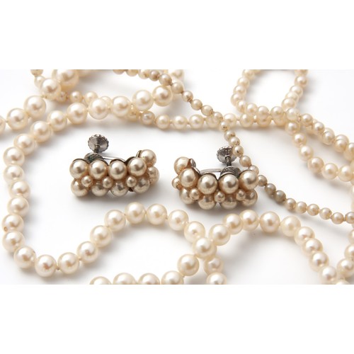 1194 - A SUITE OF PEARL JEWELLERY