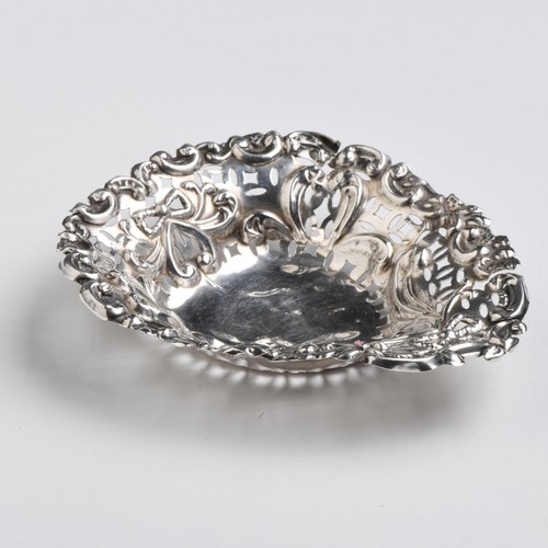 983 - A VICTORIAN SILVER BON BON DISH, MAKER'S MARK RUBBED, BIRMINGHAM, 1900