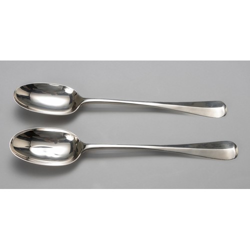 617 - A PAIR OF VICTORIAN SILVER OLD ENGLISH PATTERN SERVING SPOONS, HAMILTON AND INCHES, EDINBURGH, 1899