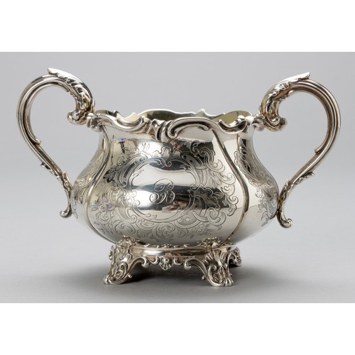 606 - A VICTORIAN SILVER SUGAR BASIN, CHARLES REILY AND GEORGE STORER, LONDON, 1843