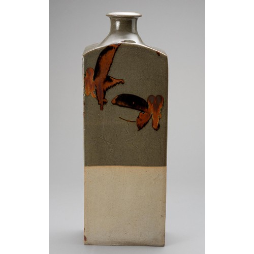 776 - TIM MORRIS (SOUTH AFRICAN 1941 - 1990) A STONEWARE FLOOR VASE