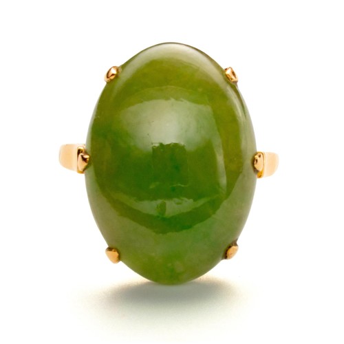 887 - A JADE RING