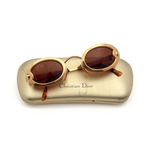 1172 - A PAIR OF CHRISTIAN DIOR SUNGLASSES