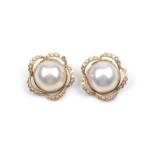 880 - A PAIR OF MABE PEARL EARRINGS