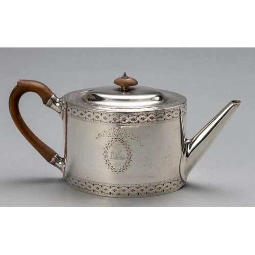 594 - A GEORGE III SILVER TEAPOT, RICHARD CARTER, DANIEL SMITH AND ROBERT SHARP, LONDON, 1783