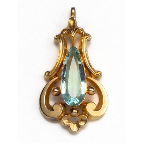 923 - A TOPAZ PENDANT