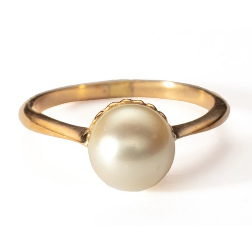 178 - A PEARL DRESS RING