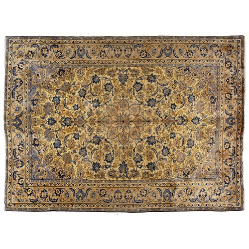 485 - A NAJAFABAD RUG 335 by 230cm