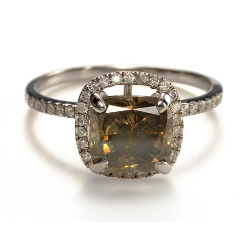 1011 - WHITE GOLD AND COGNAC DIAMOND RING