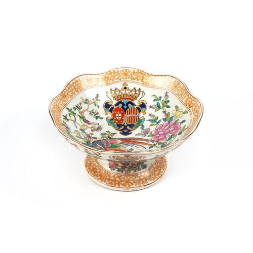 824 - A CHINESE ARMORIAL ROSE PHOENIX FOOTED DISH