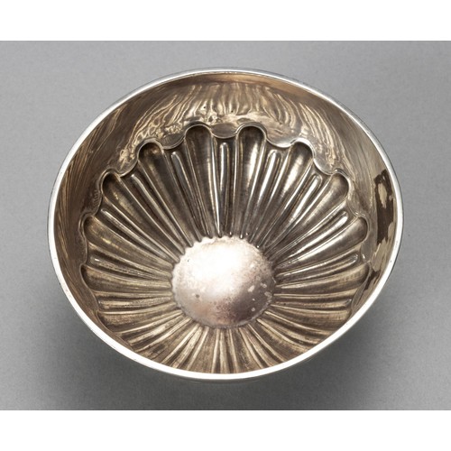 619 - A VICTORIAN SILVER PEDESTAL BOWL, ALSTONS' AND HALLAM, LONDON, 1900