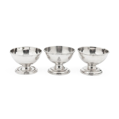 874 - A SET OF THREE ELECTROPLATE BOWLS, MARRISON BROTHERS, SHEFFIELD, 20TH CENTURY