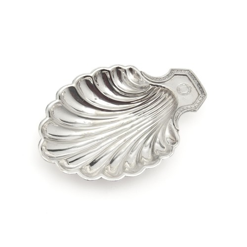 879 - AN ELECTROPLATE SHELL SHAPED BUTTER DISH, MAPPIN & WEBB, PRINCESS PLATE