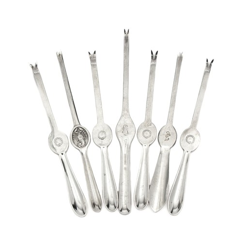 1021 - A SET OF SEVEN NEAR MATCHING ASPARAGUS FORKS, MOSTLY MAPPIN & WEBB, 20TH CENTURY