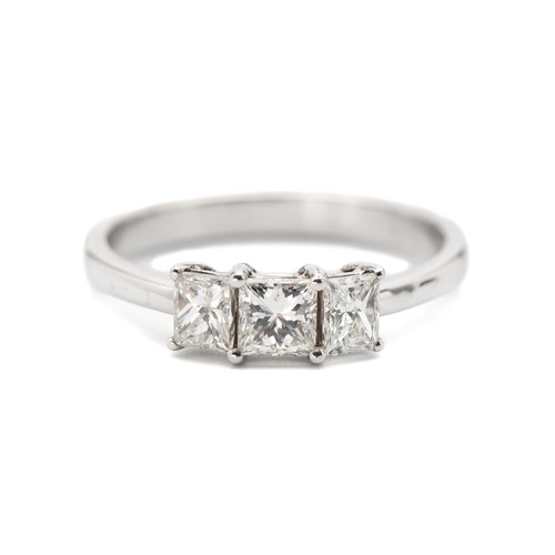 144 - A DIAMOND TRILOGY RING, 1.22 CARATS