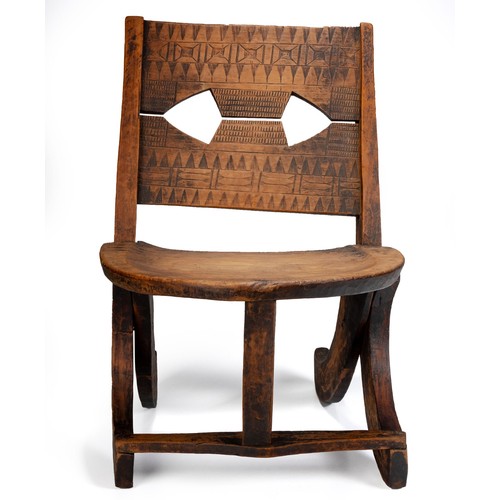 9 - AN ETHIOPIAN CHAIR