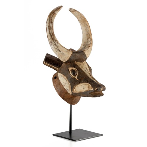 26 - A MOSSI BUFFALO MASK, BURKINA FASO