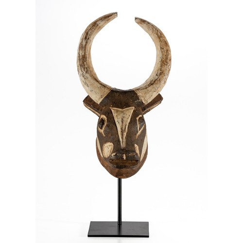 26 - A MOSSI BUFFALO MASK, BURKINA FASO