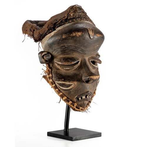 27 - A PENDE MASK, DRC