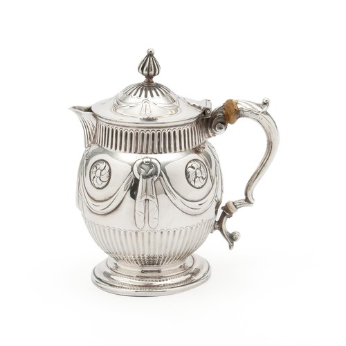 978 - A VICTORIAN SILVER COFFEE POT, THOMAS & BRADBURY MARK RUBBED, LONDON, 1886